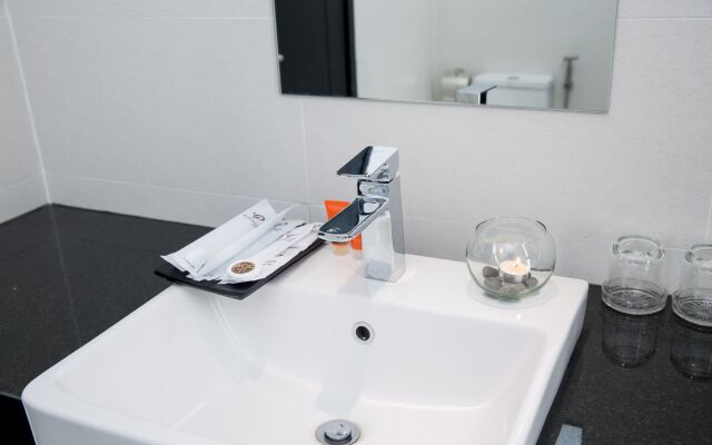 Platinum Danang Hotel