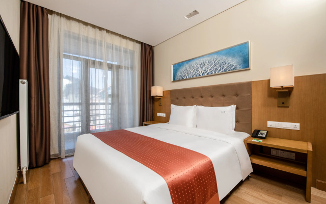 Holiday Inn Changbaishan Suites