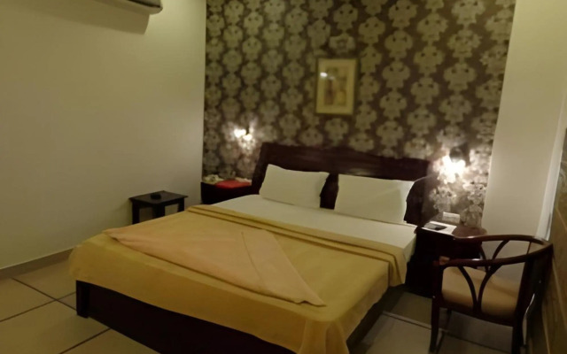 Hotel Kamal Kunj
