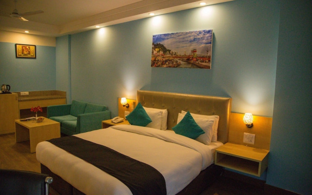 Four Leaf Service Suites