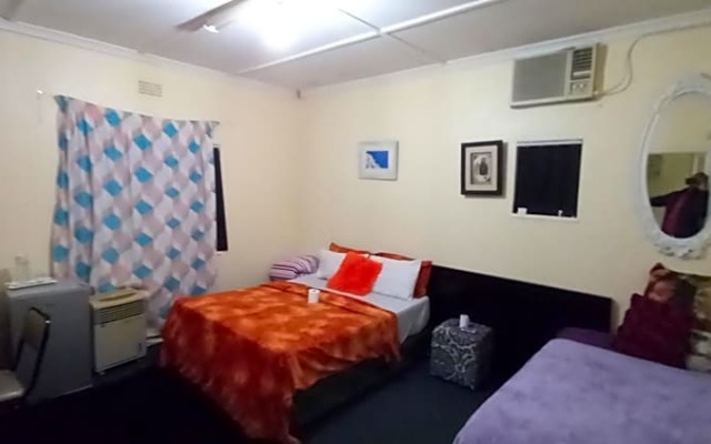 Neo&ruks self catering services