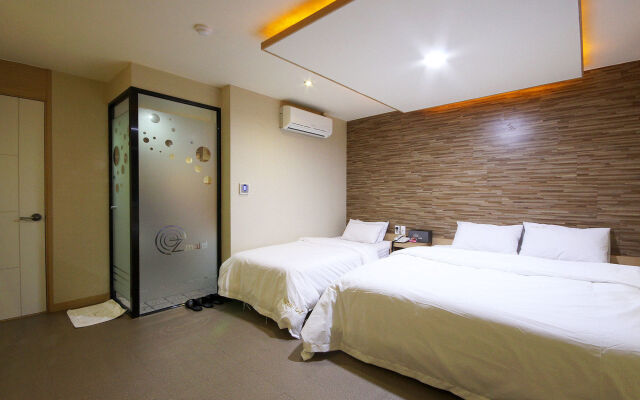 Hotel OZ Oncheonjang