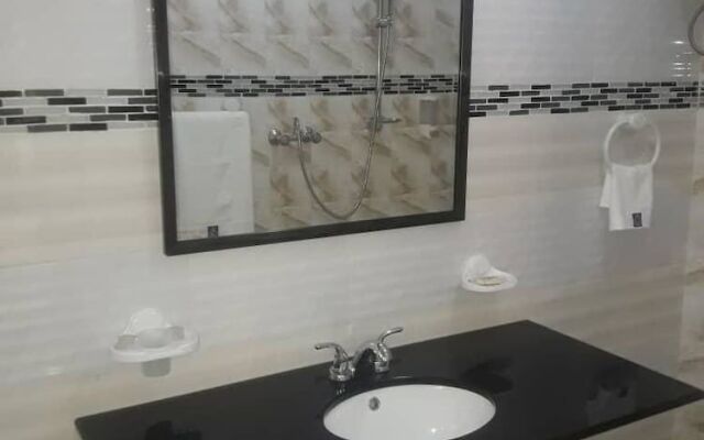 La Couronne RW Hotel & Suites