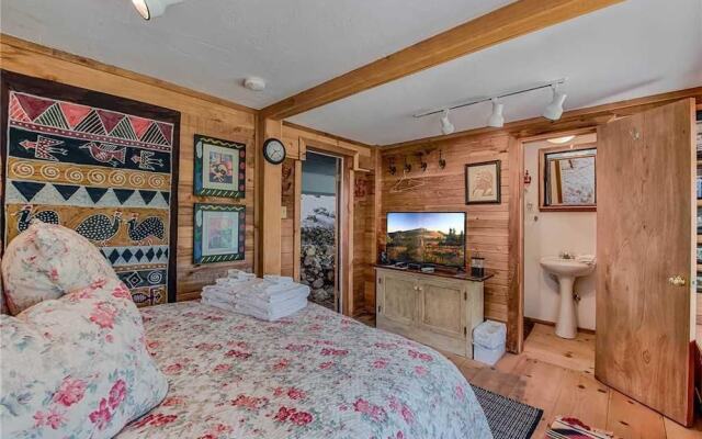 Lego House - Three Bedroom Cabin