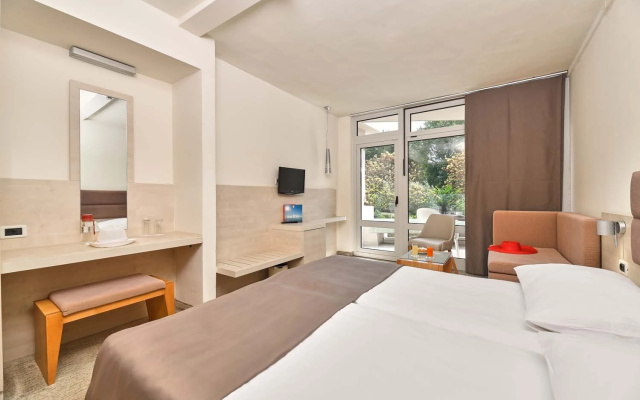 Hotel Mediteran Plava Laguna