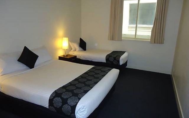 Anchor On Little Collins – Guest Rooms – Melbourne