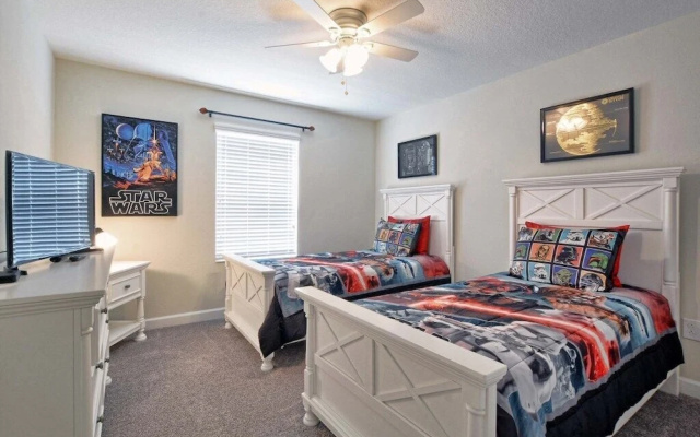 Storey Lake-4 Bedroom Townhome W/spashpool-1616st Townhouse