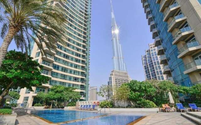 Stylish Apartment With the Best Burj Views