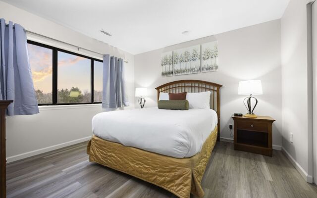 Lakeview Golf Retreat 1BDR Condo 5057