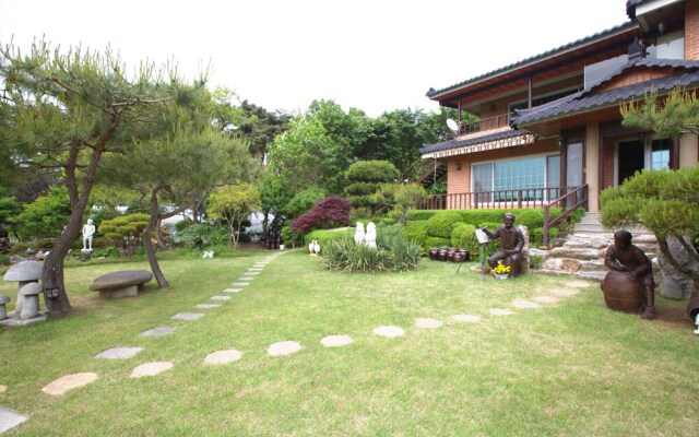 Ganghwa Prairie Home Pension