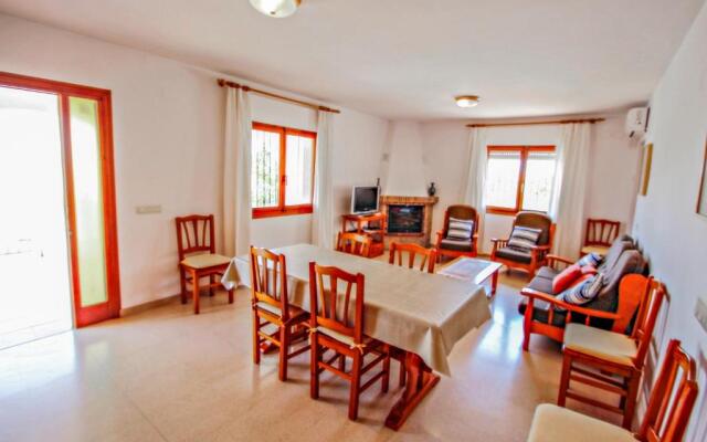 Laura-28A - traditionally furnished detached villa with peaceful surroundings in Calpe