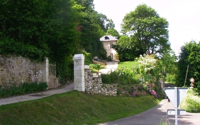 SO TROGLO - Chambres troglodytes de charme