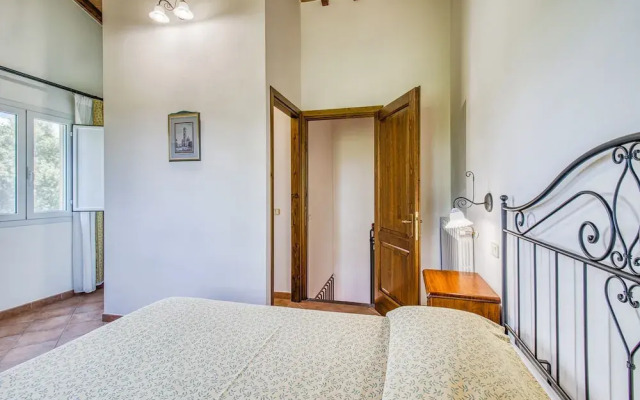 Oliva Family Apt Shared Pool,volterra
