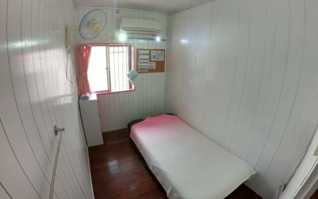 Guesthouse & Diving Seacolo