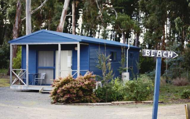 Seven Mile Beach Cabin and Caravan Park