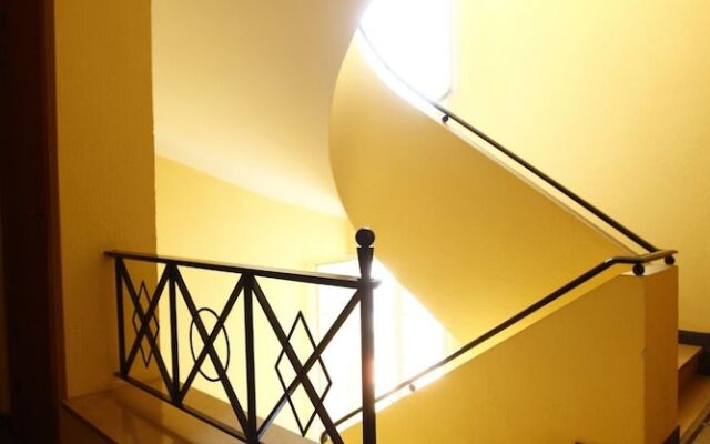 Glamor studio 4 persons with terrace dowtown in Nice