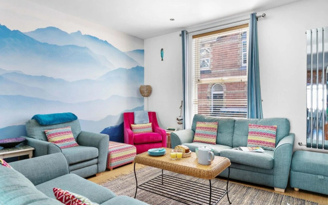 The Terrace - Light Bright Characterful Near Beaches