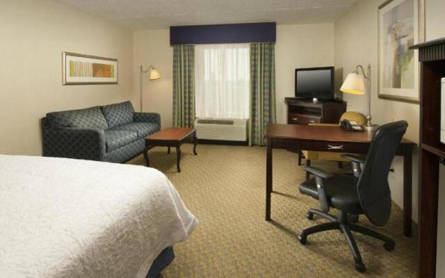 Hampton Inn Syracuse Clay