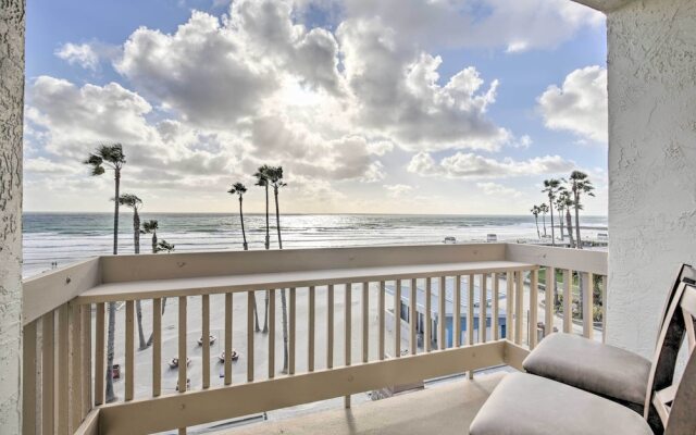 Charming Oceanside Condo w/ Beach & Pool Access!