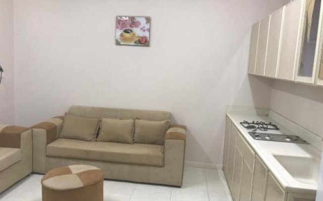 Yanbu House Furnished Apartments (Families Only)