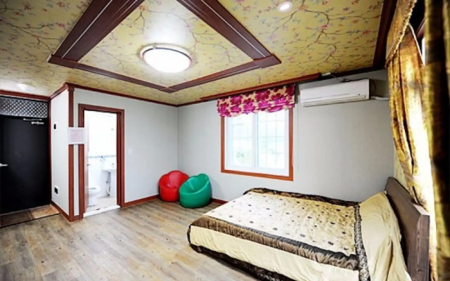 Eulwangri Beach Pension