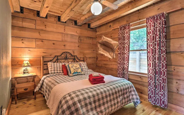 Deck + Game Room: Lakefront Landrum Cabin!