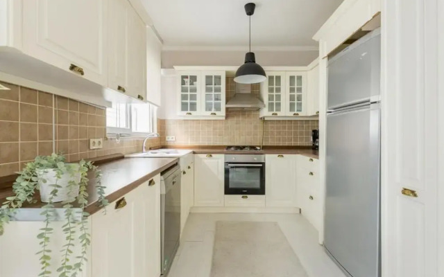 Missafir Stylish and Central Flat in Nisantasi
