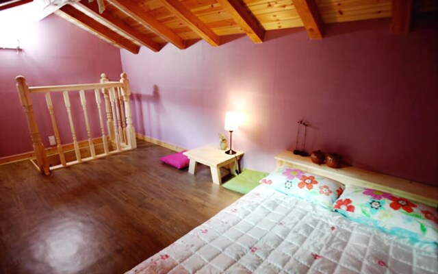 Yeongwol Wolgang Sanhachon Pension