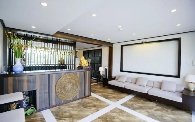 Merit Halong Hotel