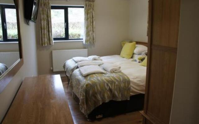 Hillside Lodge; Tor Farm