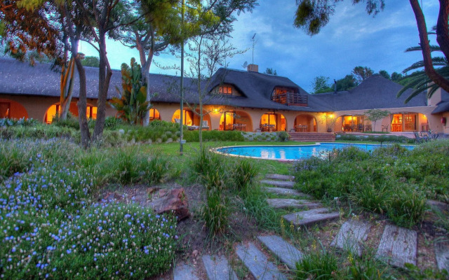 Tladi Lodge