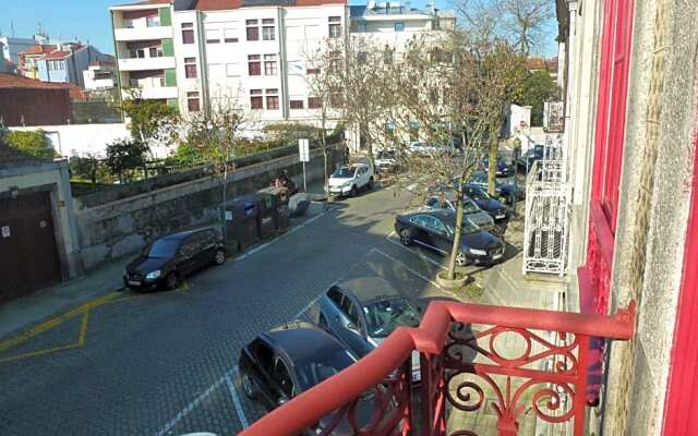 Canvas Atelier Hostel