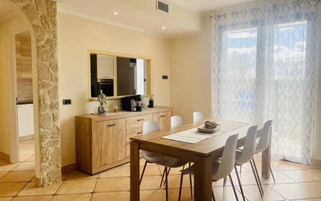 Countryside Villa With Private Pool and sea View