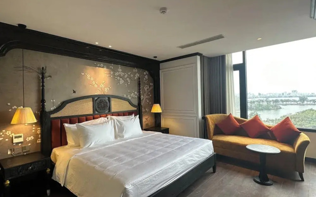 Luxe Paradise Premium Hotel