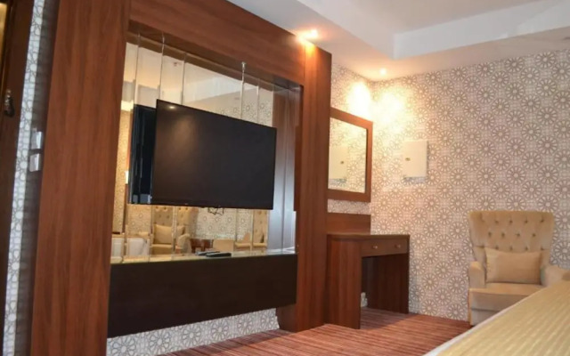 Taleen Al Hamraa Hotel