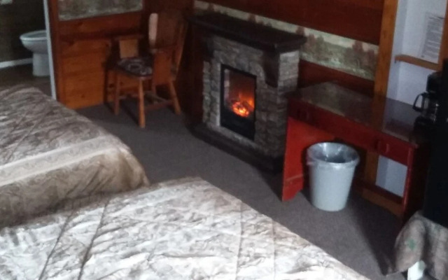 Headwaters Motel