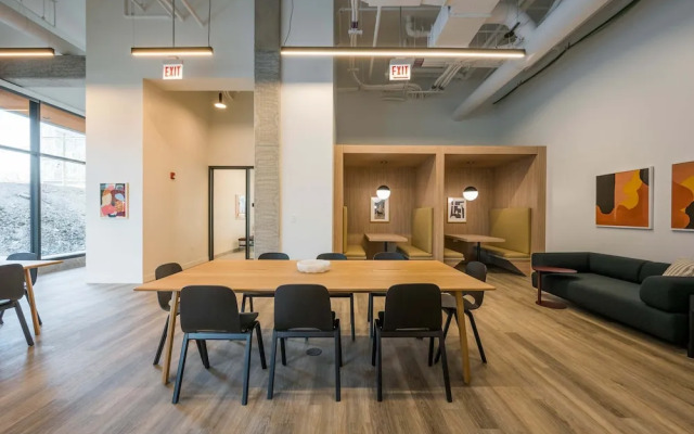 The Ultimate Lincoln Park Group Getaway