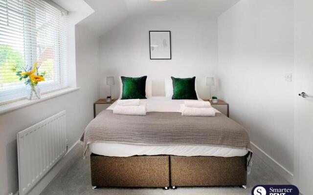 Wokingham - 2 bed House with garden