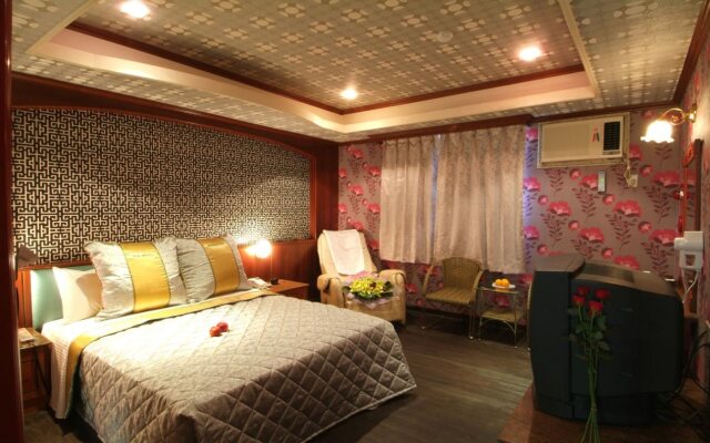 Cai-Lai Hotel