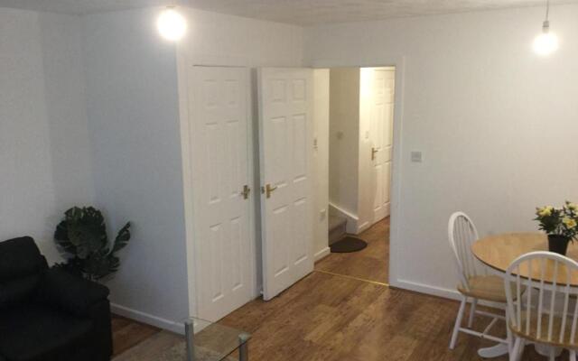 Quiet Residential Area, Within Easy Reach to Town