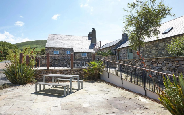3 Bed - The Threshing Barn