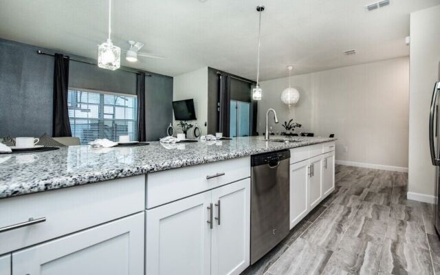 1590mv 4 Bedroom Townhouse