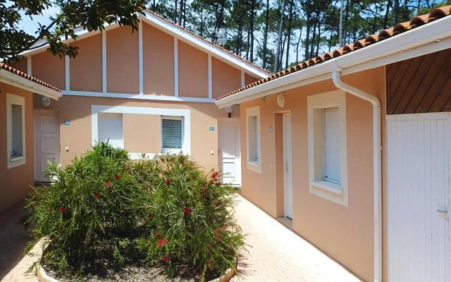 Terraced Holiday Home in Moliets