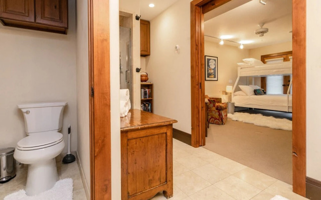 Incredible 2 Story Condo On Ajax