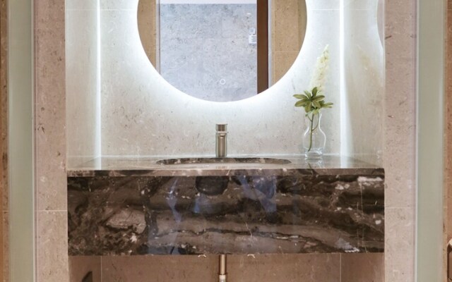 Calacatta Hotel & Resort