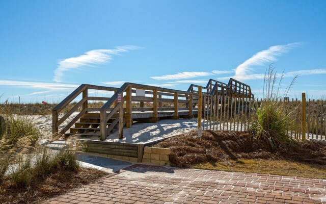 Sea Shell 3 Bedroom Townhouse by RedAwning