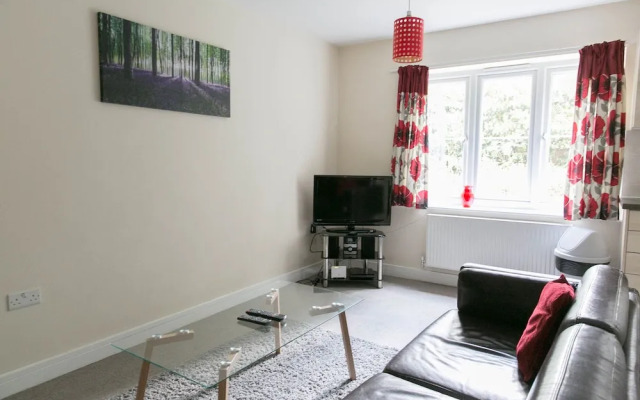 Flexi-Lets@Old Rectory Court, Frimley