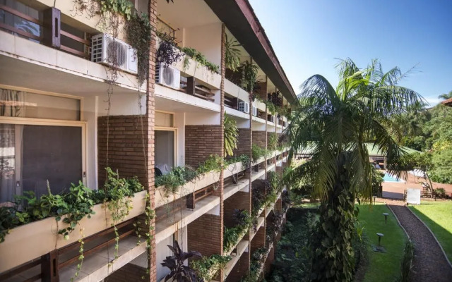 Raices Esturion Hotel