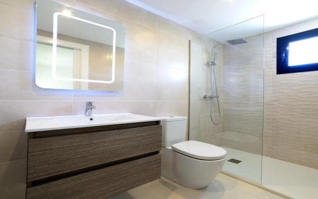 Luxury Penthouse Apartment