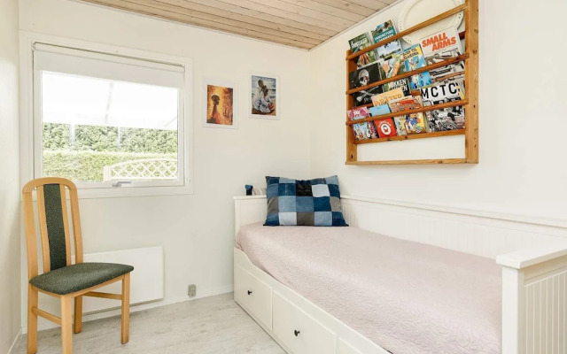 6 Person Holiday Home in Rodby